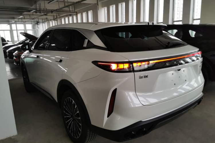 Used EXEED Stellar 2023 400T Two-Wheel Drive Comfort Flyfish Edition