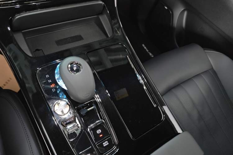 Used GAC Trumpchi M8 2023 Zongshi Series Dual-Motor YuZun Edition