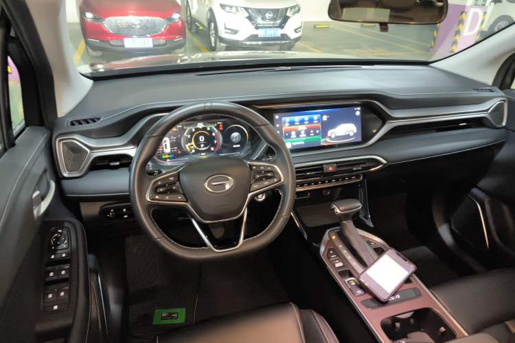 Used GAC Trumpchi GS4 2022 270T Automatic Smart Drive Technology Edition (Upgraded Version) Center Console