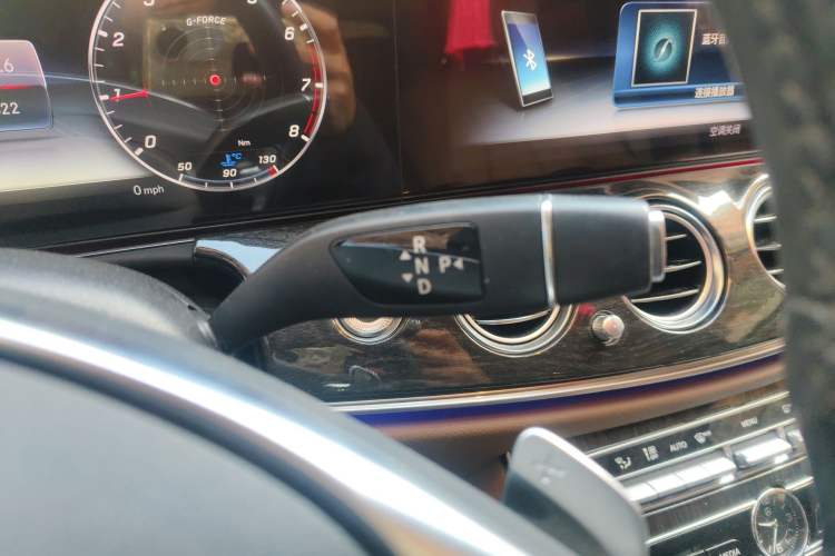 Used Mercedes-Benz E-Class 2018 E 200 L Sport 4MATIC Gear Lever