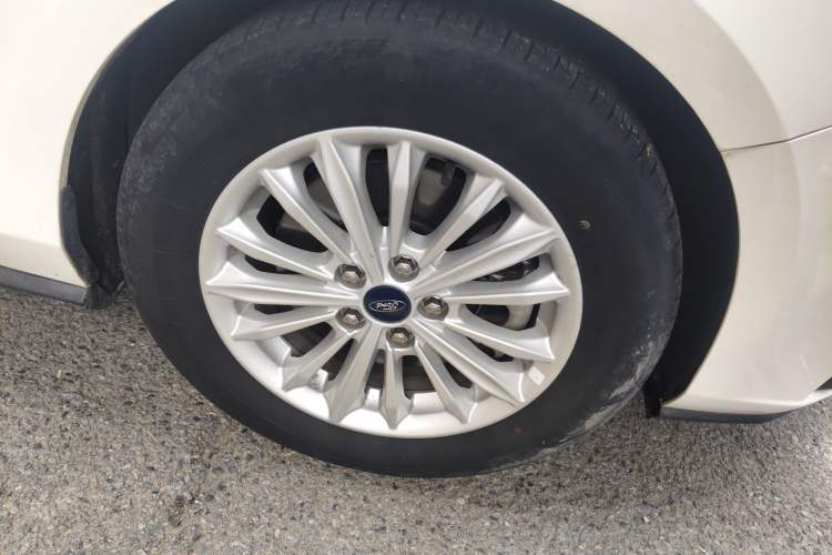 Used Ford Focus 2019 Sedan EcoBoost 180 Automatic Trend Edition