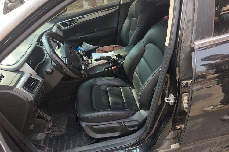 Used Geely Auto Emgrand GL 2017 1.8L Manual Elite Model
