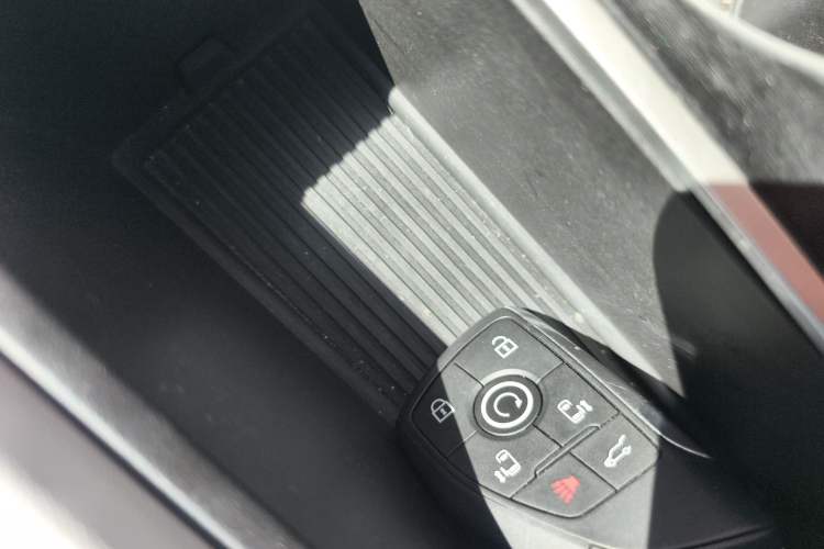 Used Buick GL8 2025 Lu Zun First Edition Vehicle Key