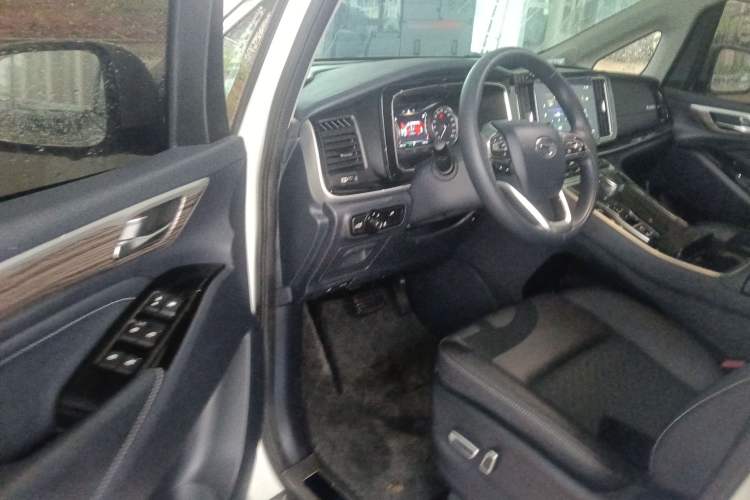 Used GAC Trumpchi M8 2023 Lingxiu Series 390T Luxury Edition Driver Seat