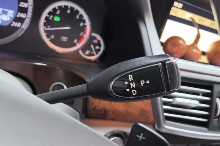 Used Mercedes-Benz E-Class 2011 E 300 L Elegant Model
