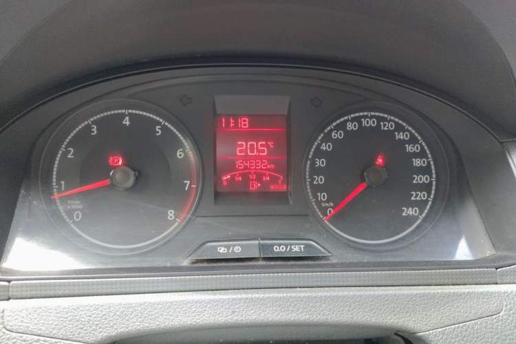 Used Volkswagen Santana 2016 1.4L Manual Fashion Edition