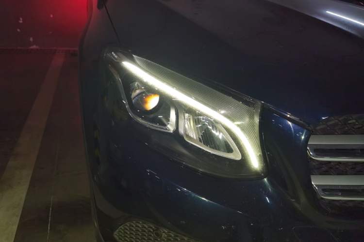 Used Mercedes-Benz GLC 2016 GLC 260 4MATIC Dynamic Edition
