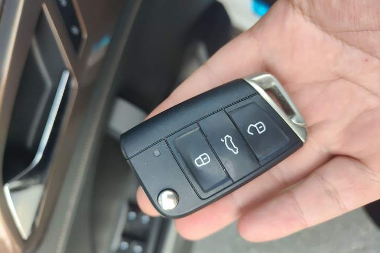 Used Volkswagen Tharu 2020 280TSI Two-Wheel Drive Luxury Plus Version China VI Standard
