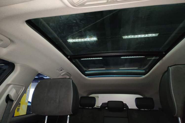 Used Hongqi HS5 2022 Revised Version 2.0T Smart Connect Flagship Edition
