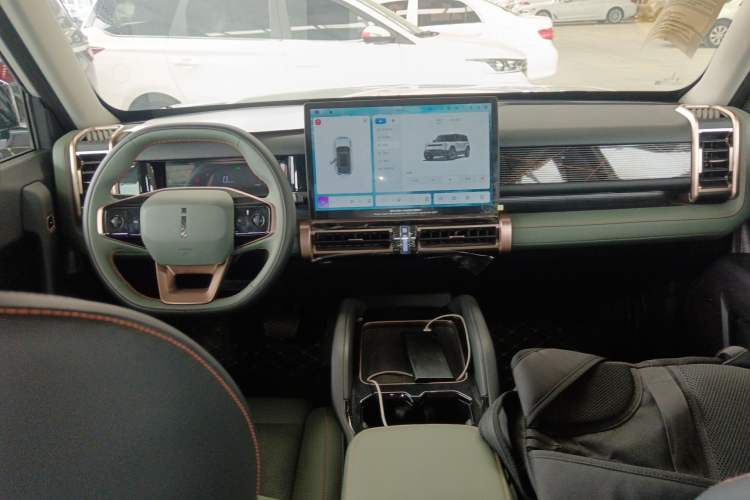 Used iCAR 03 2024 501km Two-Wheel Drive Long-Range Version Center Console