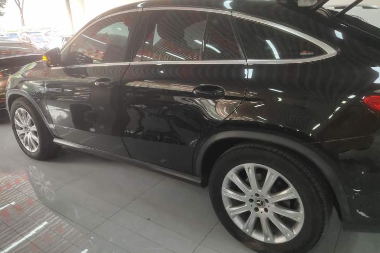 Used Mercedes-Benz GLE Coupe 2018 GLE 320 4MATIC Coupe SUV