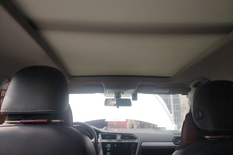 Used Volkswagen Tiguan L 2019 330TSI Automatic Two-Wheel Drive Panoramic Comfort Edition China V Standard
