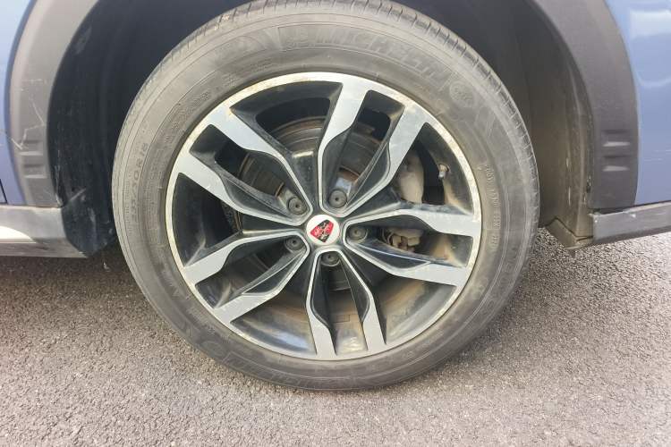 Used Roewe RX5 2016 20T Two-Wheel Drive Automatic Internet Smart Edition
