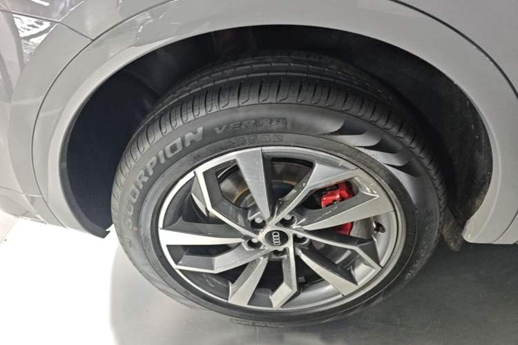 Used Audi Q5L 2025 quattro 45th Anniversary Edition 40 TFSI Luxury Dynamic Model