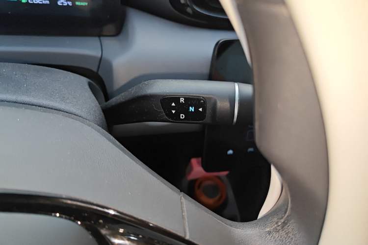 Used Leapmotor T03 2025 310 Comfort Edition Gear Lever