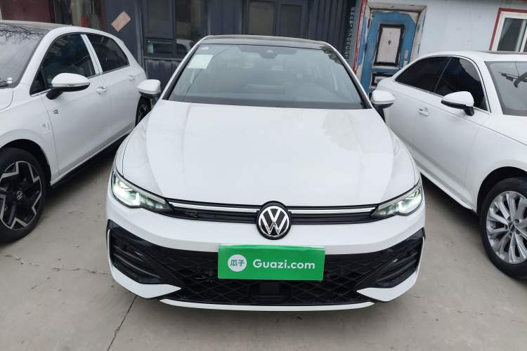 Used Volkswagen Golf 2025 300TSI R-Line