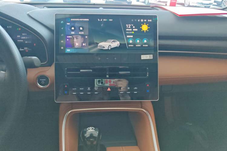 Used Toyota Avalon 2024 Dual-Motor 2.0L Luxury Edition