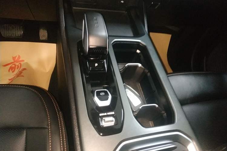 Used Geely Auto Haoyue L 2023 2.0T DCT Prestige Edition