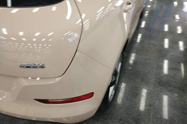 Used ORA Good Cat 2021 400km Standard Range Venus Edition Lithium Iron Phosphate Right Rear Taillight