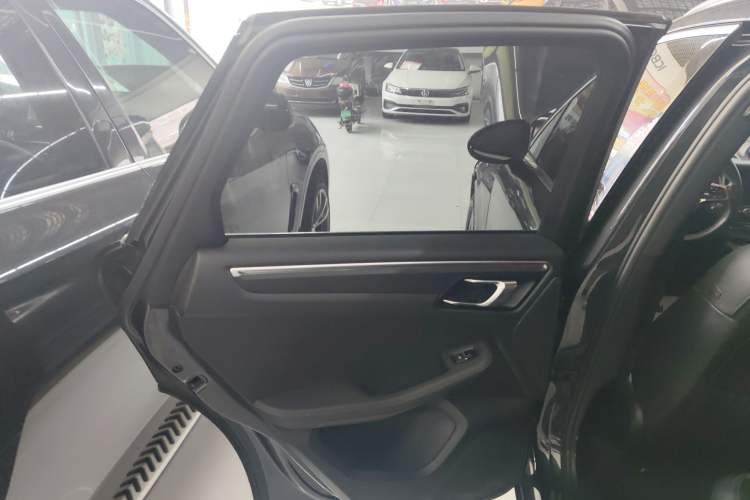 Used Porsche Macan 2021 Macan 2.0T
