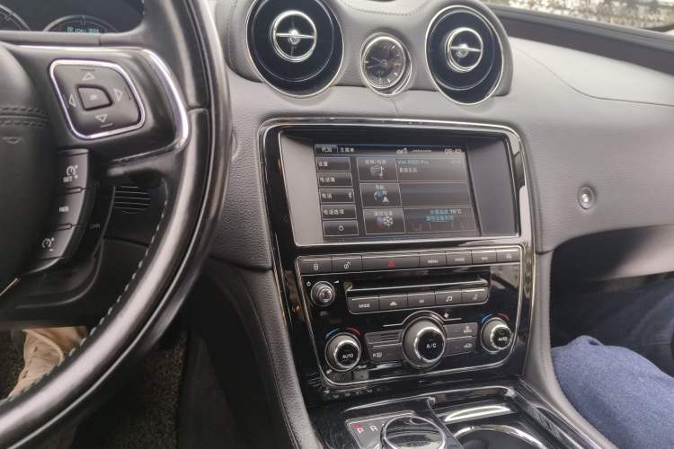 Used Jaguar XJ 2015 XJL 3.0 SC Elegant Business 80th Anniversary Limited Edition
