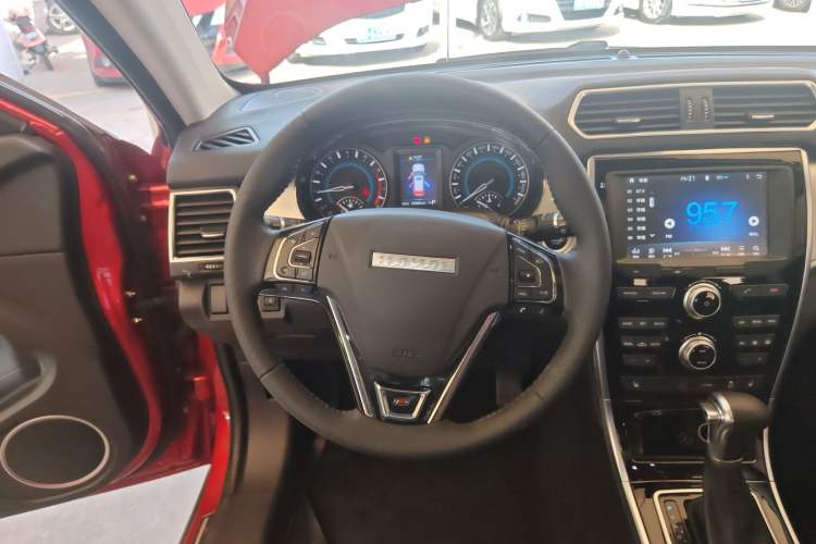 Used Haval H2 2017 Red-Label 1.5T Automatic Two-Wheel Drive Luxury Model