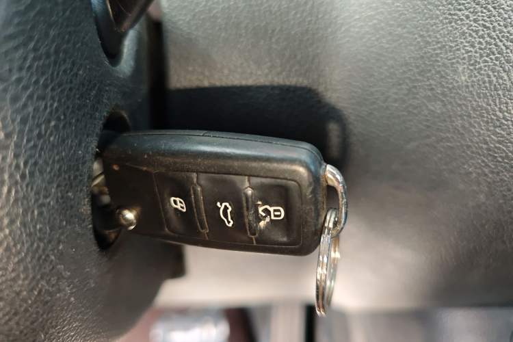 Used Volkswagen Tiguan 2012 1.8TSI Automatic Two-Wheel Drive Trend Edition Vehicle Key