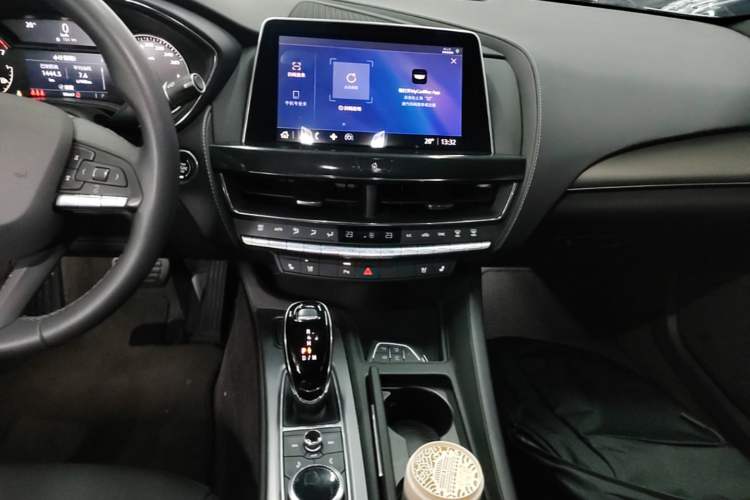 Used Cadillac CT5 2022 28T Luxury Version (Standard Edition) Audio And AC Panel