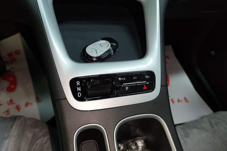 Used Geely Galaxy Geome 2026 Model 310km Youth Edition Gear Lever