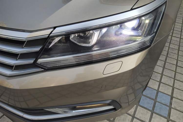 Used Volkswagen Passat 2017 330TSI DSG Prestige Edition Left Front Headlight