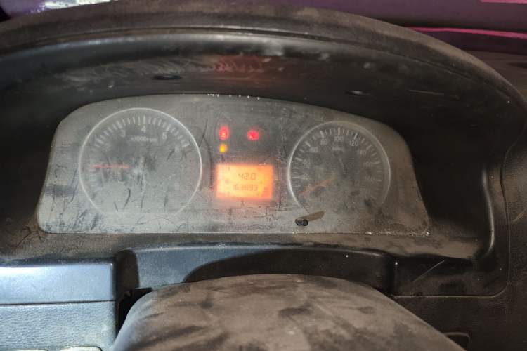 Used FORTHING Lingzhi 2014 V3 1.5L 7-Seater Standard Model II
