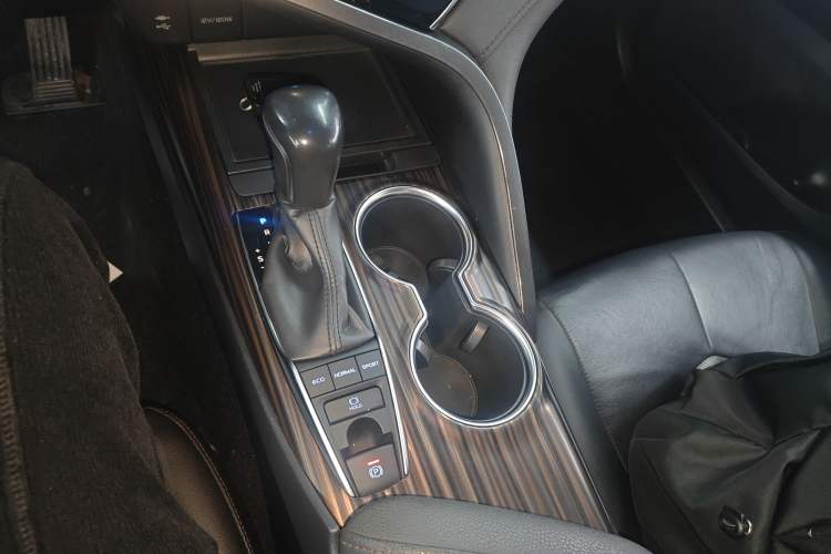 Used Toyota Camry 2018 2.5G Luxury Edition