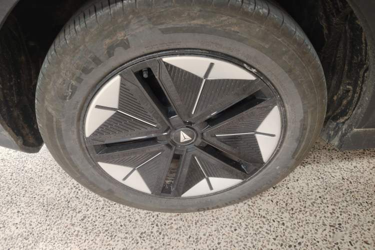 Used Deepal S07 2024 215Max Range-Extended Version
