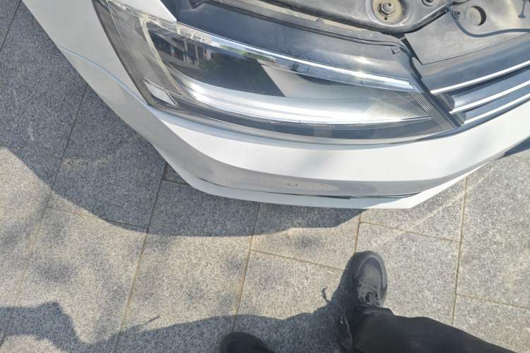 Used Volkswagen Sagitar 2015 230TSI Automatic Luxury Model
