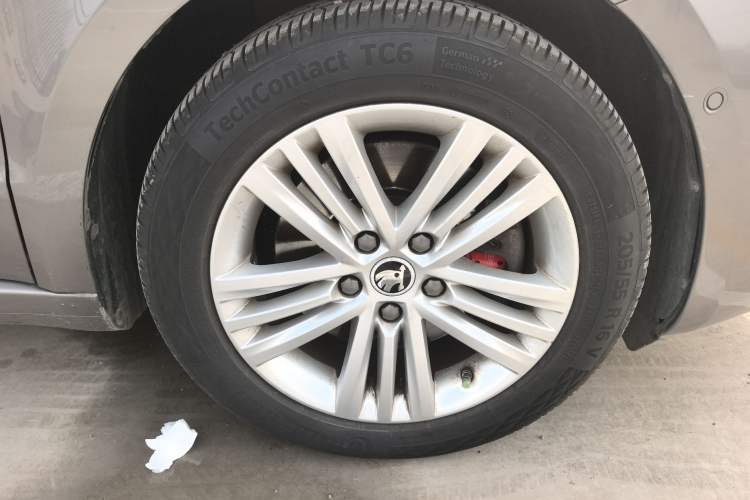 Used Skoda Superb 2013 1.8TSI Automatic Yashi Edition
