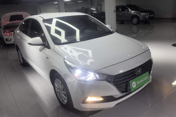 Used Hyundai Verna (new generation) 2016 1.4L Automatic Cool Edition GLS Exterior 1