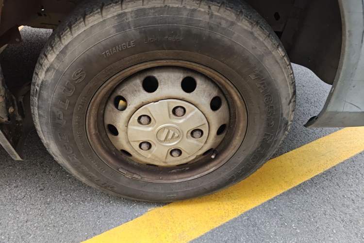 Used Foton Toano 2021 2.0T Manual Tongtu Short Wheelbase Mid-Height 5/6-Seater 4F20TC3 Right Front Wheel Hub