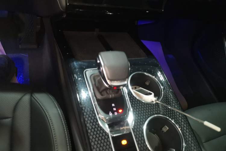 Used Hongqi HS3 2023 1.5T Two-Wheel Drive Shanwei Edition
