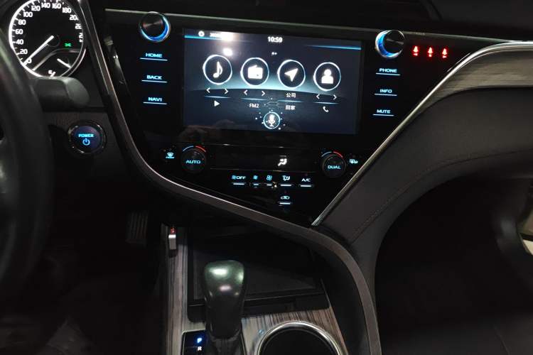 Used Toyota Camry 2019 Dual-Engine 2.5 HG Luxury Edition China VI Standard
