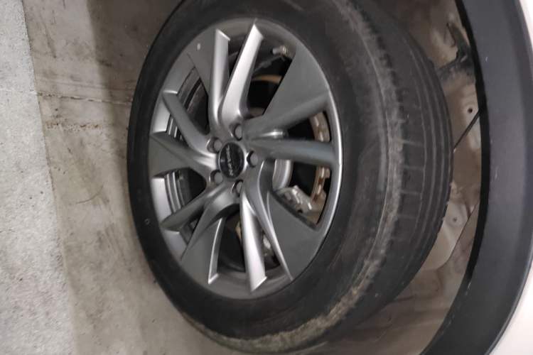 Used Haval H6 2021 3rd Generation 1.5T Automatic Two-Wheel Drive Supreme+ Right Front Wheel Hub