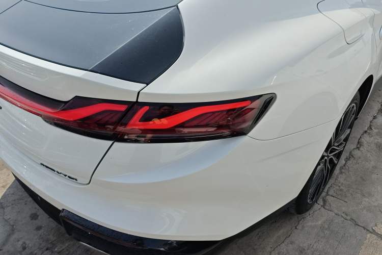 Used MG 7 2023 2.0T Automatic Hunter Luxury Edition
