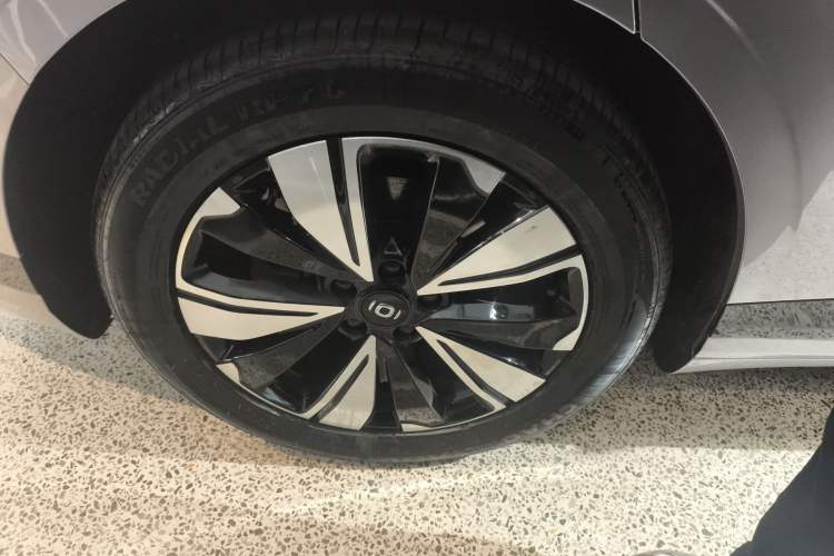 Used CHANGAN NEVO A07 2025 Range-Extended "True Fragrant" Edition 230 Luxury Version Exterior 5