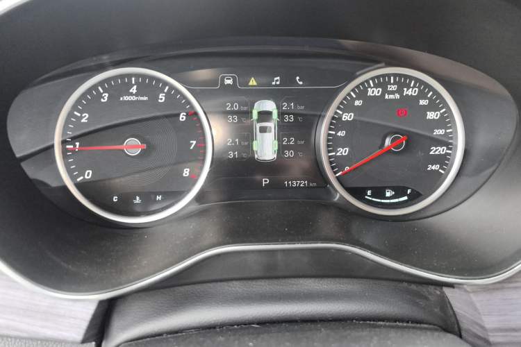 Used Baojun 730 2017 1.5T DCT Fashion Edition 7-Seater China V Emission Standard Instrument Cluster