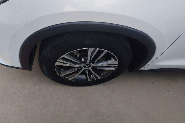 Used BYD Song Pro 2019 1.5T Automatic Luxury Model Left Front Wheel Hub