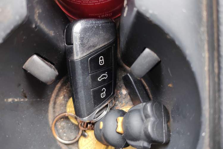 Used Volkswagen Magotan 2017 330TSI DSG Leading Model Vehicle Key