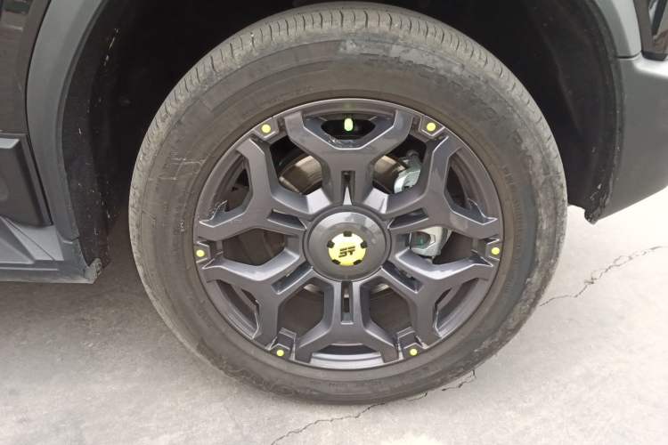 Used JETOUR Shanhai Traveler C-DM 2024 C-DM 208KM Mountain & Wilderness Edition Right Front Wheel Hub