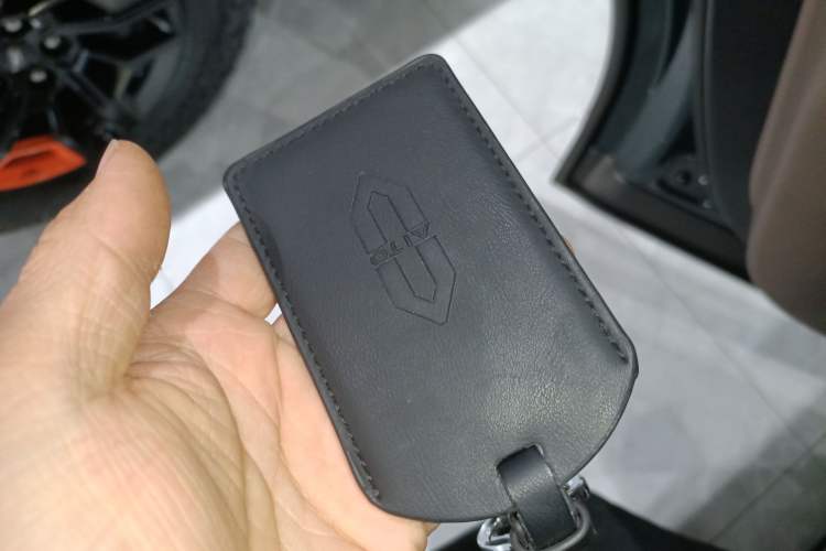 Used Hima AITO M9 2025 Extended-Range Ultra Version 52 kWh 6-Seater