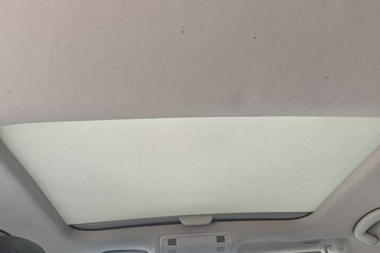 Used Volkswagen Golf 2016 230TSI Automatic Luxury Version Headliner