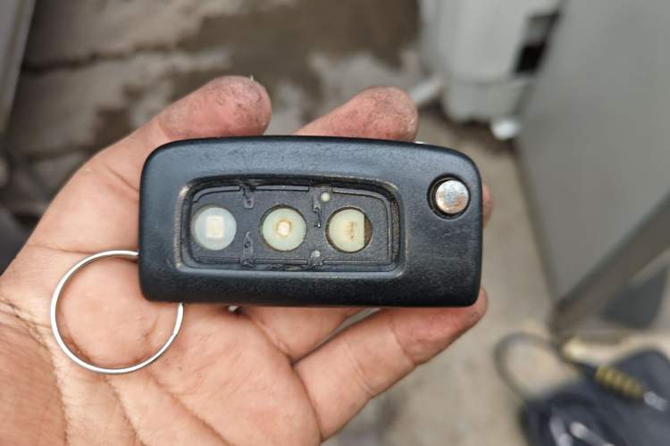 Used Foton Toano 2020 2.0T Multi-Function Short Wheelbase Mid-Roof 5/6-Seater China VI Emission Standard 4F20TC3 Vehicle Key