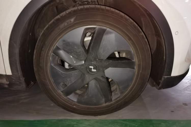 Used ONVO L60 2024 60 kWh Rear-Drive Version
